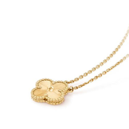 CLOVER LEAF NECKLACE | GOLD